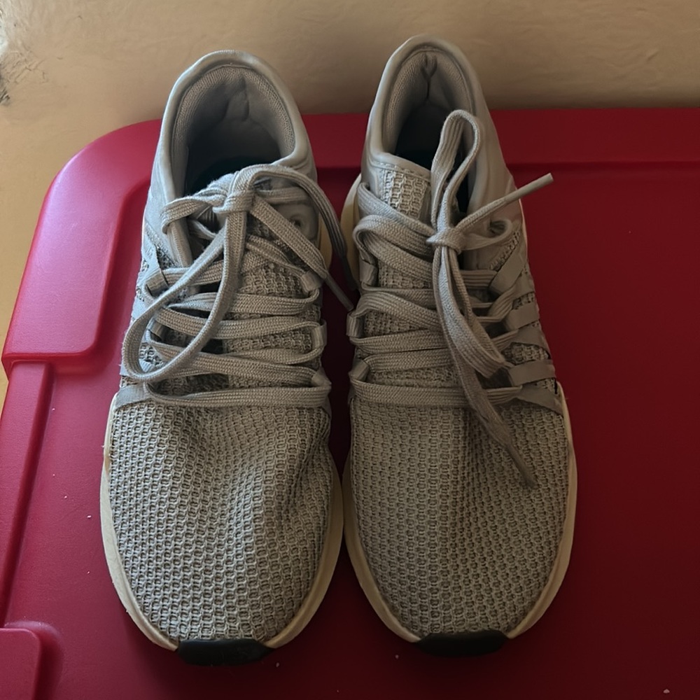 Adidas - Picture 2 of 4